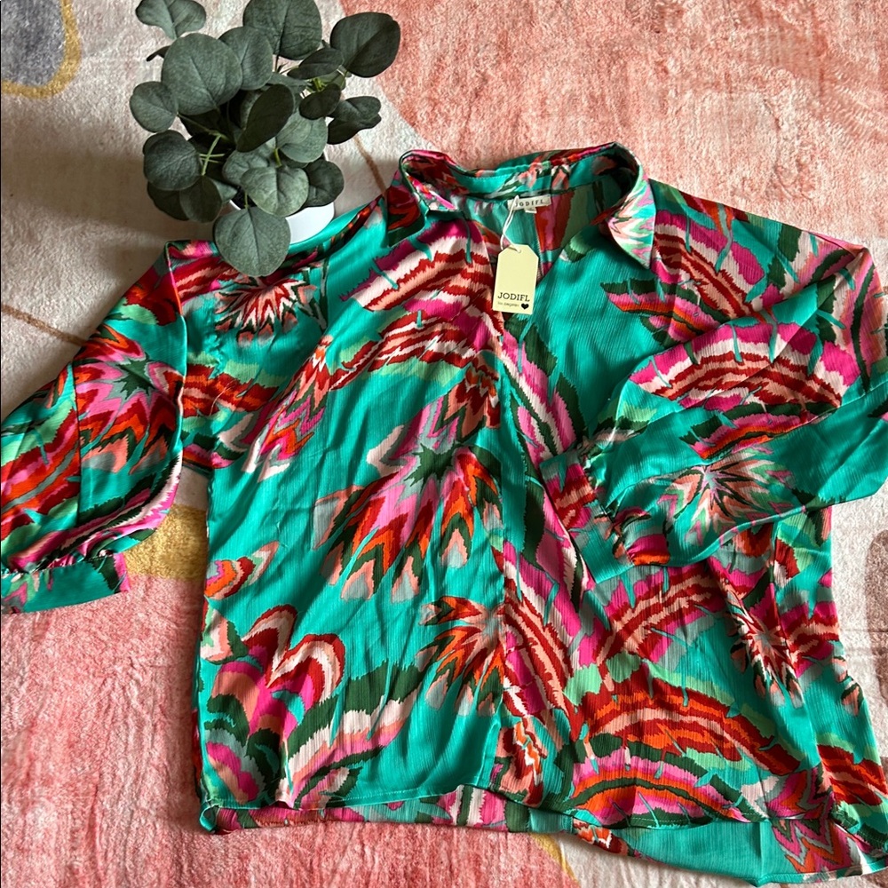 JODIFL Colorful Abstract Blouse